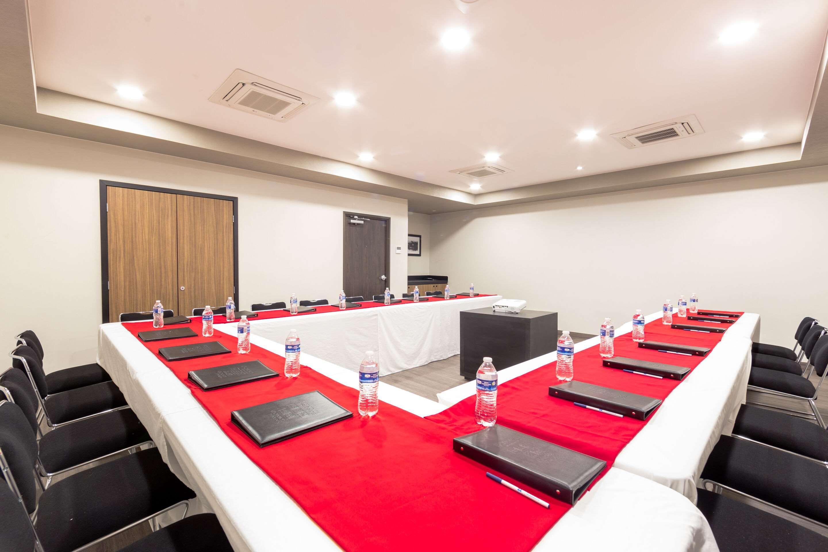 Comfort Inn Delicias Kültér fotó