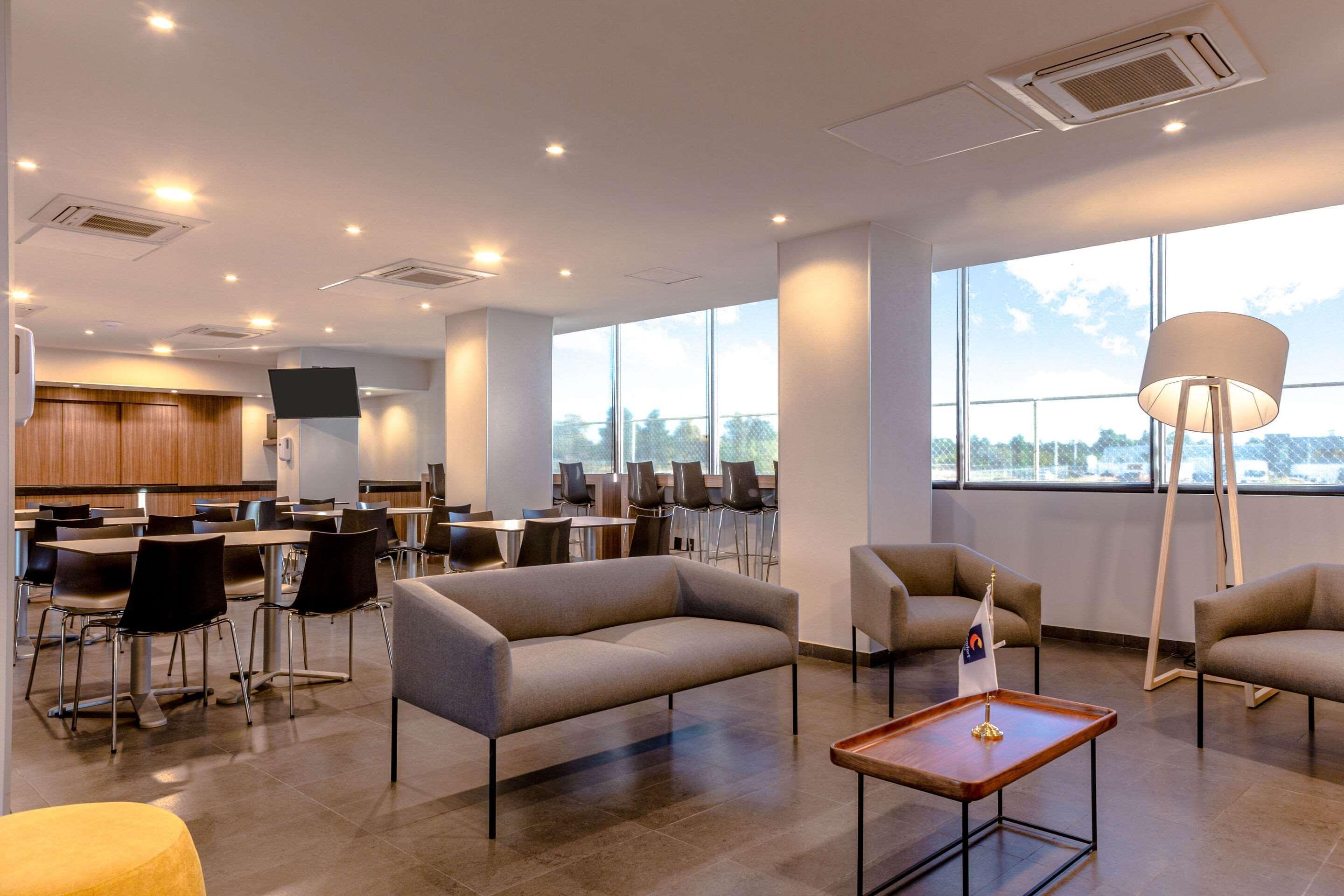 Comfort Inn Delicias Kültér fotó