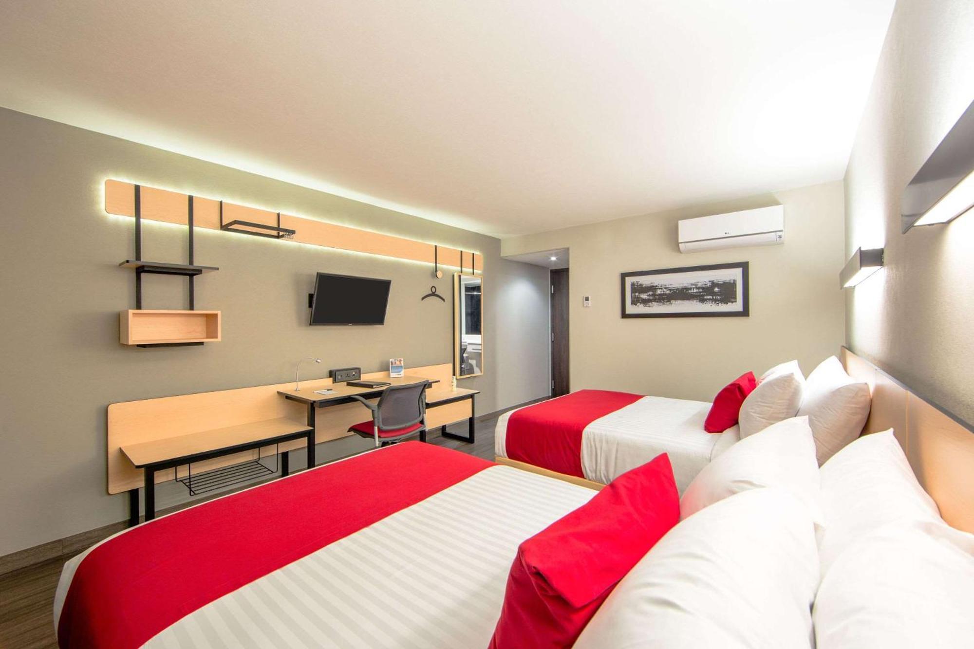 Comfort Inn Delicias Kültér fotó